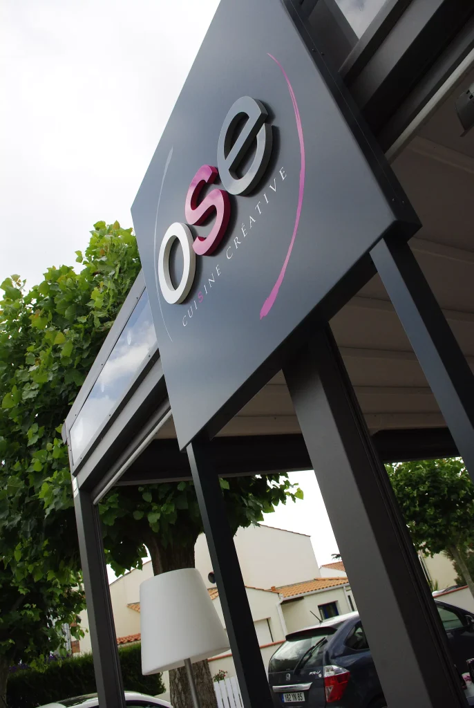 realisation-enseigne-publicitaire-la-roche-sur-yon (5)