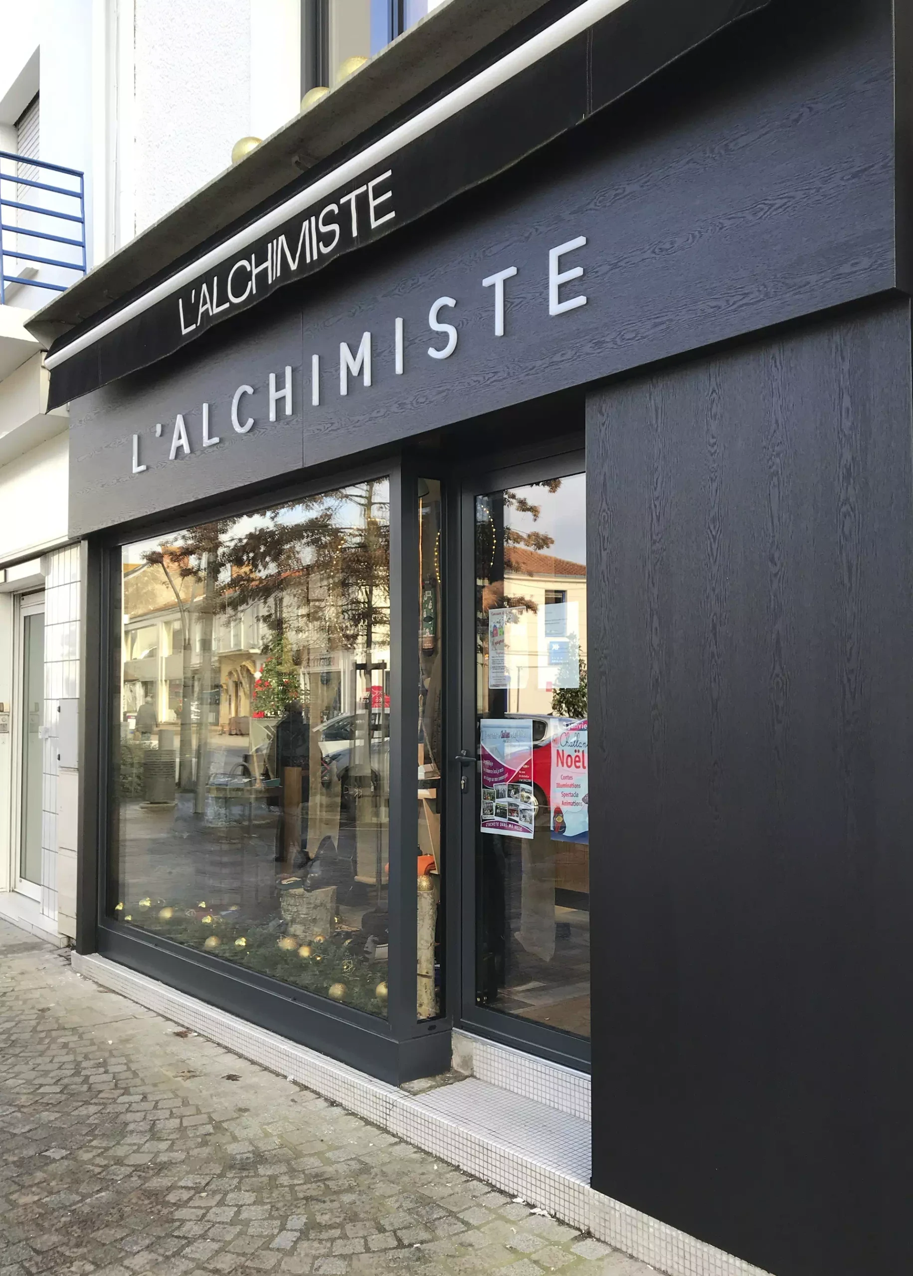 realisation-enseigne-publicitaire-la-roche-sur-yon (8)