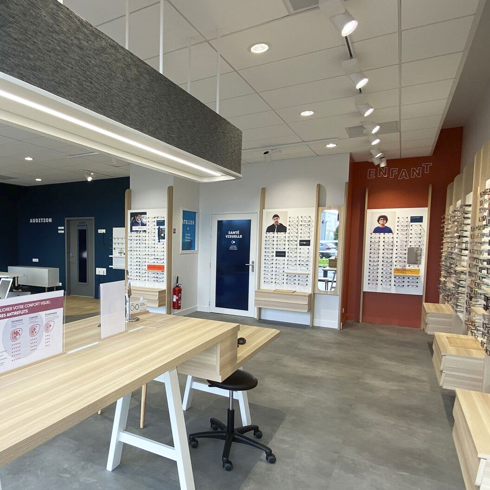 SIGNALETIQUE MAGASIN ECOUTER VOIR